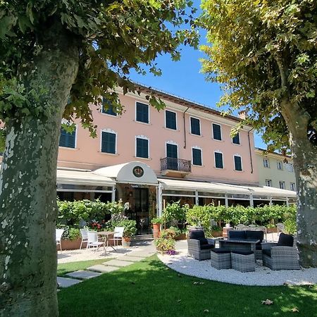 נובי ליגורה Ristorante Albergo Corona מראה חיצוני תמונה